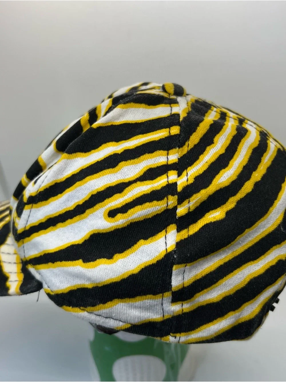 Vintage Zubaz Brand lowa Hawkeye
Snapback Hat Cap RARE - Picture 11 of 14